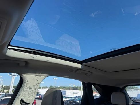 Used 2021 Ford Escape Titanium AWD/4WD image 30