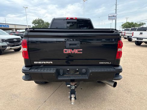 Used 2016 GMC Sierra 2500 Denali w/ Duramax Plus Package AWD/4WD image 6