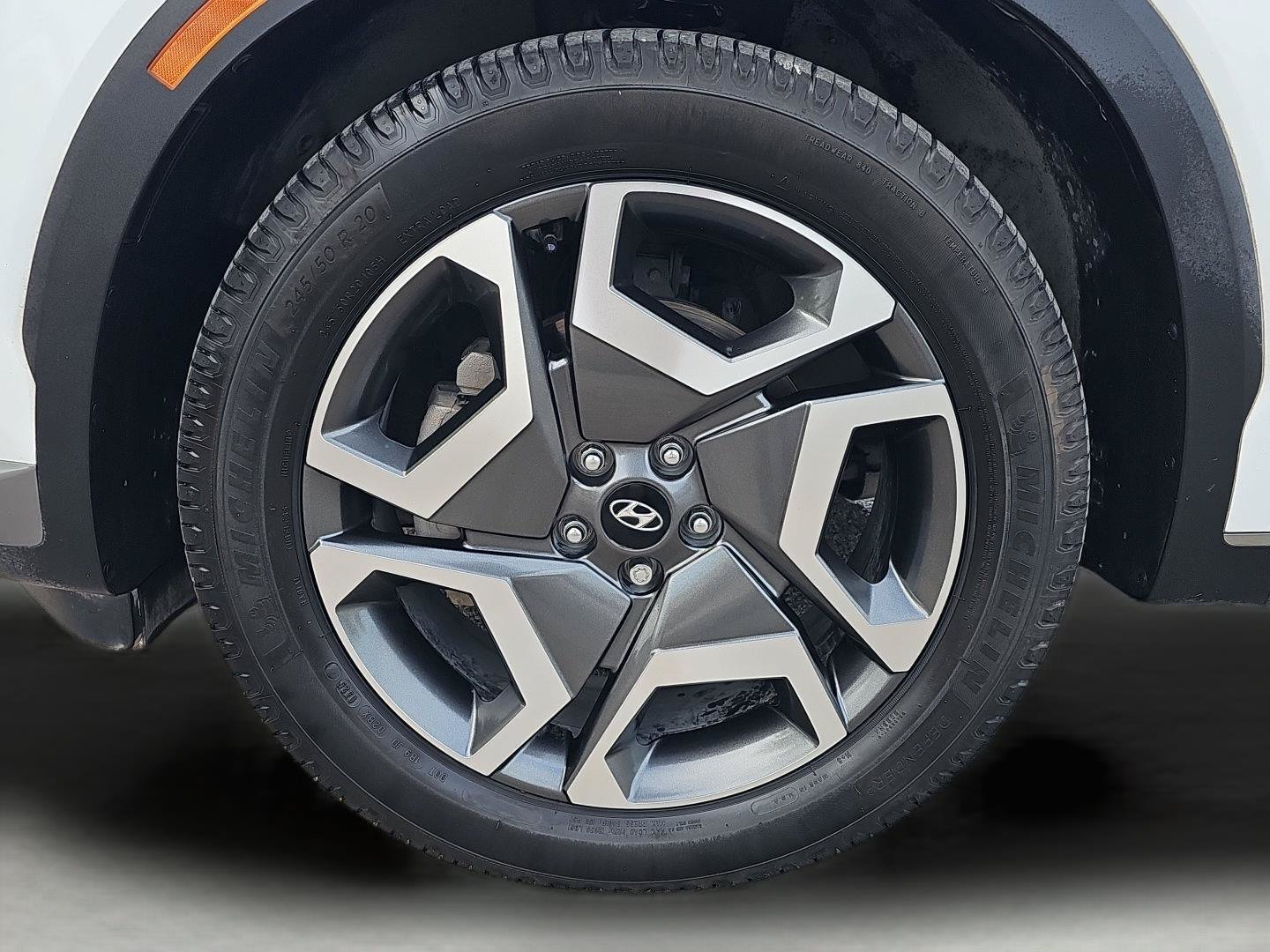 Used 2023 Hyundai Palisade Limited FWD image 11
