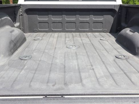 Used 2022 RAM 2500 Laramie AWD/4WD image 9