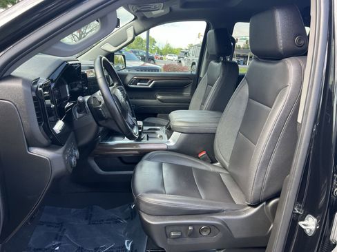 Used 2024 Chevrolet Silverado 1500 RST w/ Convenience Package II AWD/4WD image 13