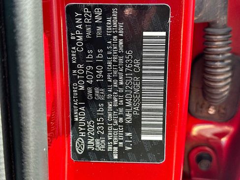 Used 2025 Hyundai Elantra SEL FWD image 22