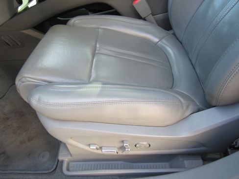 Certified 2020 Lincoln Nautilus Reserve w/ Equipment Group 201A image 14