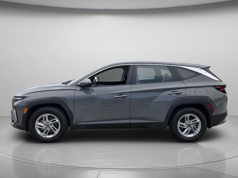 Certified 2026 Hyundai Tucson SE FWD image 3