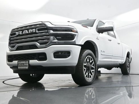 Used 2025 RAM 2500 Limited AWD/4WD image 50