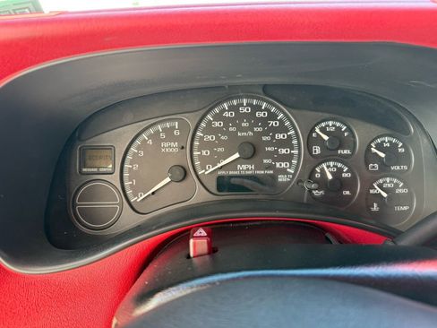 Used 2000 GMC Sierra 1500 SLE image 19