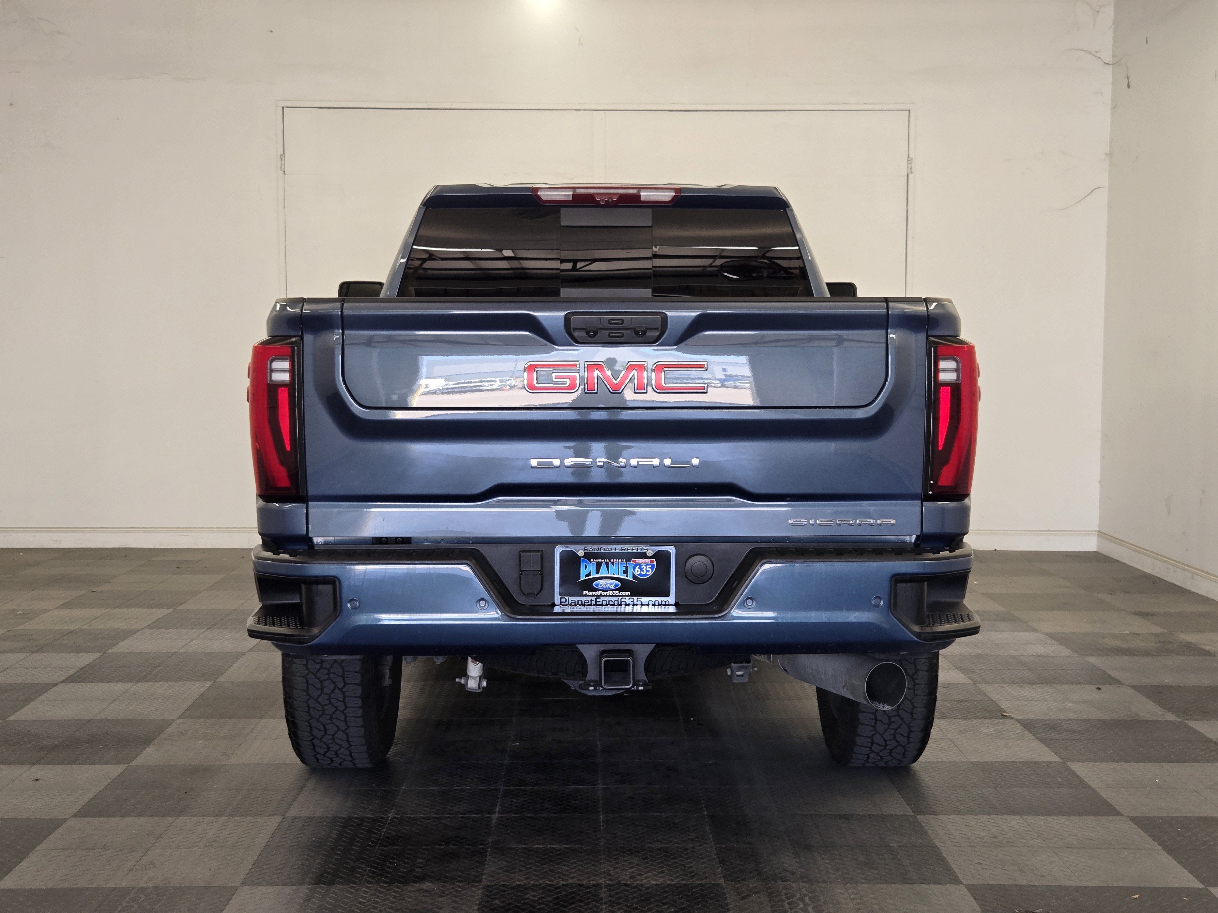 Used 2025 GMC Sierra 2500 Denali w/ Denali Reserve Package AWD/4WD image 7