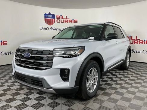 New 2025 Ford Explorer Active w/ Active Comfort Package image 7