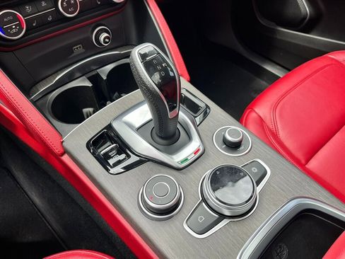 Used 2021 Alfa Romeo Stelvio Ti w/ Active Assist 2 Package TI AWD/4WD image 37