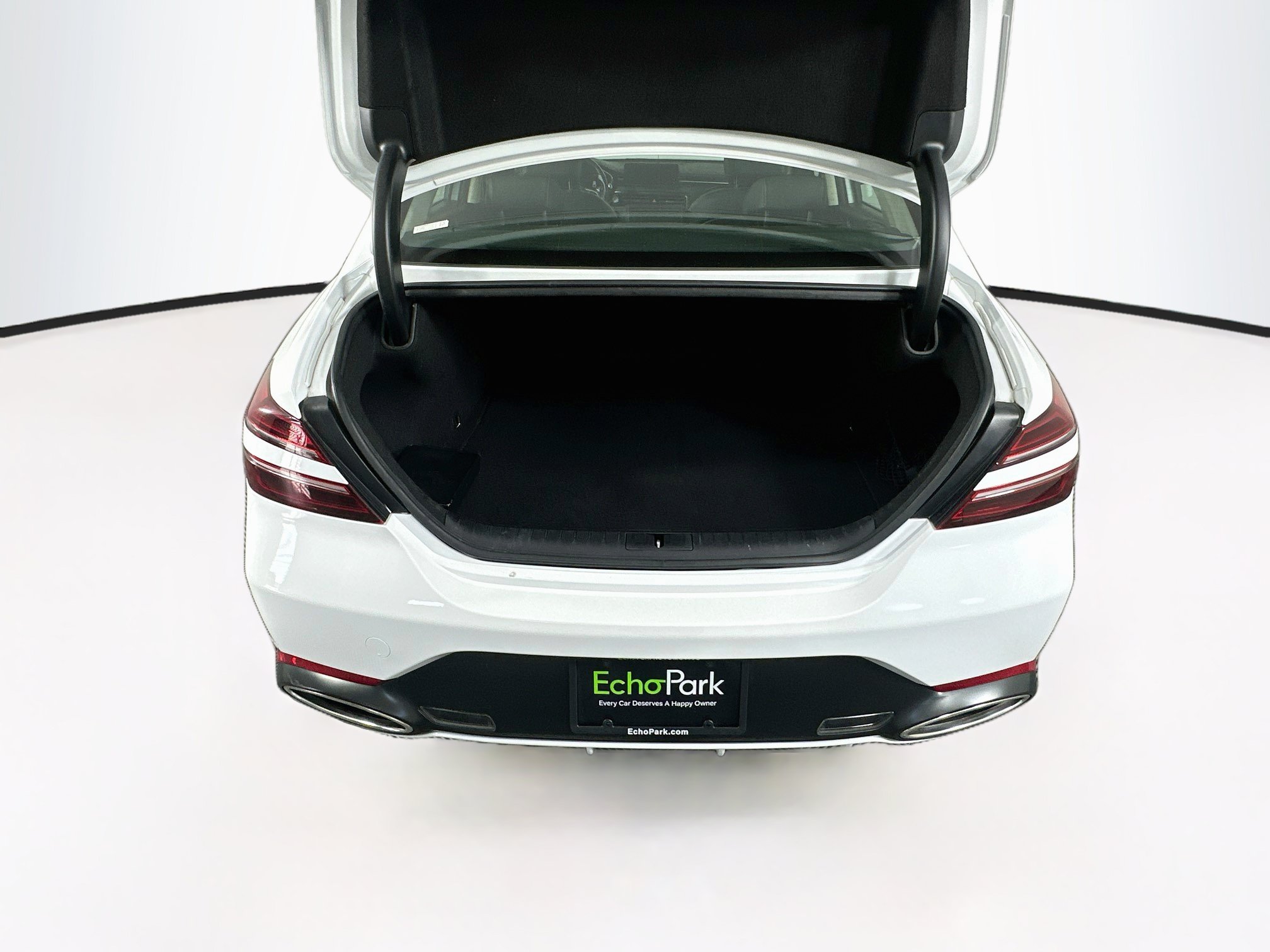Used 2025 Genesis G70 2.5T RWD image 30