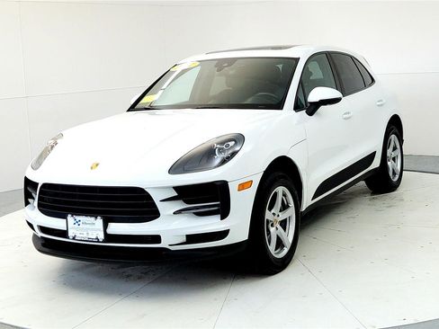 Used 2021 Porsche Macan image 2