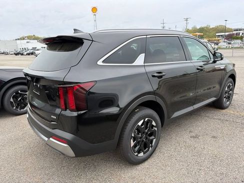 New 2026 Kia Sorento S AWD/4WD image 3