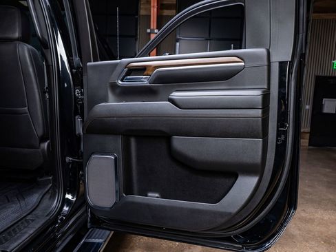 Used 2024 Chevrolet Silverado 3500 High Country w/ High Country Premium Package image 36