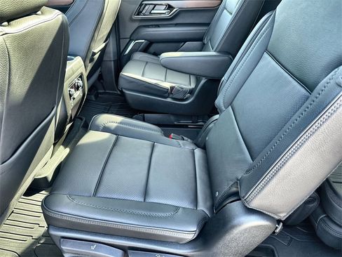 New 2026 GMC Yukon XL Denali w/ Sun & Power Step Package image 16