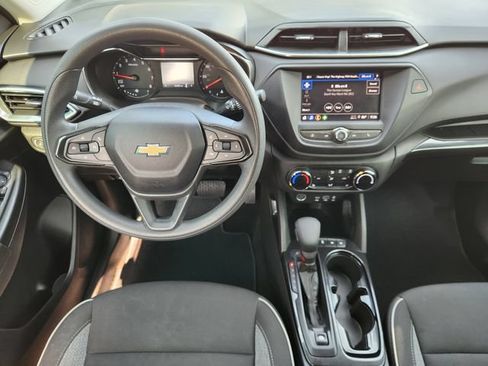 Used 2023 Chevrolet TrailBlazer LT FWD image 27