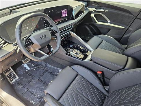New 2025 Audi SQ5 Premium Plus image 8