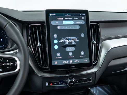 New 2026 Volvo XC60 B5 Ultra w/ Climate Package image 19