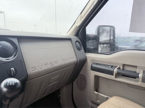 Used 2009 Ford F350 XL image 24