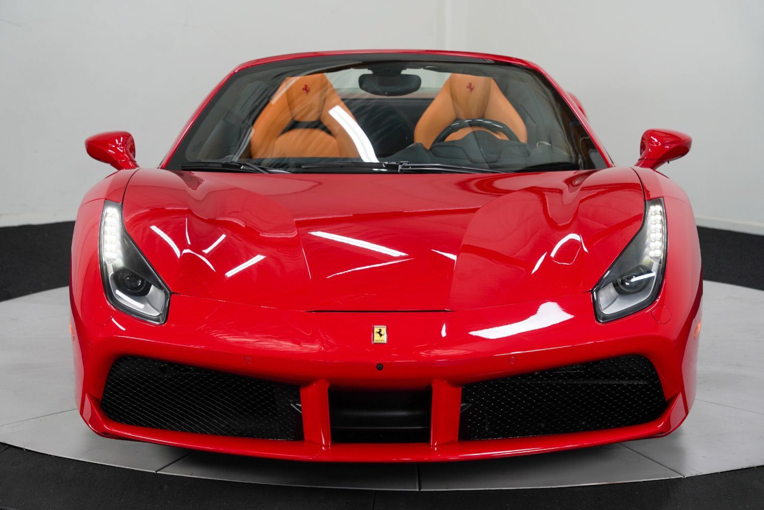 Used 2017 Ferrari 488 Spider RWD image 10