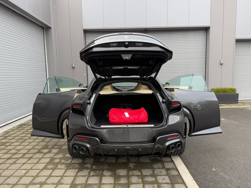 Used 2026 Ferrari Purosangue AWD/4WD image 17