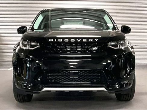 New 2025 Land Rover Discovery Sport S image 2
