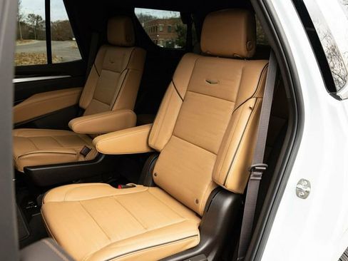 Used 2026 Cadillac Escalade Luxury w/ Touring Package image 61