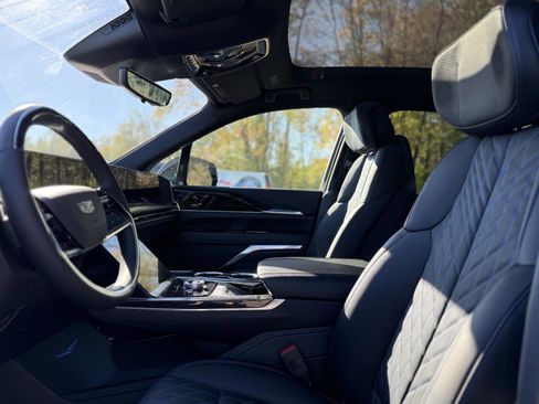 New 2026 Cadillac Escalade IQL Luxury image 14