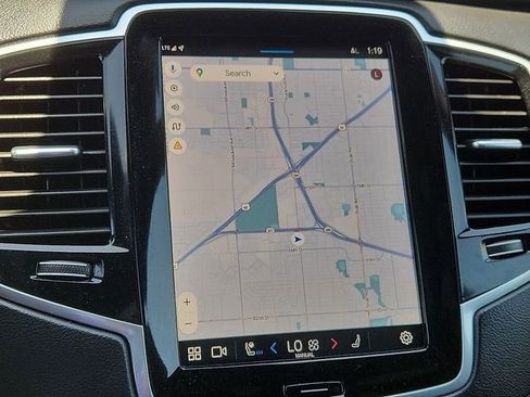 Used 2023 Volvo XC90 B6 Ultimate image 21