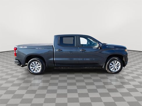 Used 2021 Chevrolet Silverado 1500 Custom image 2