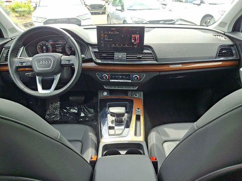 Used 2023 Audi Q5 2.0T Premium Plus w/ Premium Plus Package AWD/4WD image 10