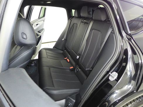 Certified 2024 BMW X4 xDrive30i w/ Premium Package image 21