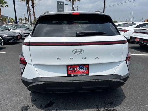 New 2026 Hyundai Kona SEL Sport FWD image 6