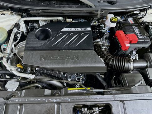 Used 2025 Nissan Rogue SV image 31