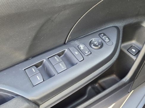 Used 2020 Honda Civic LX image 16