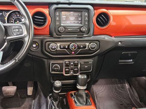 Used 2020 Jeep Gladiator Sport w/ Quick Order Package 24S AWD/4WD image 13