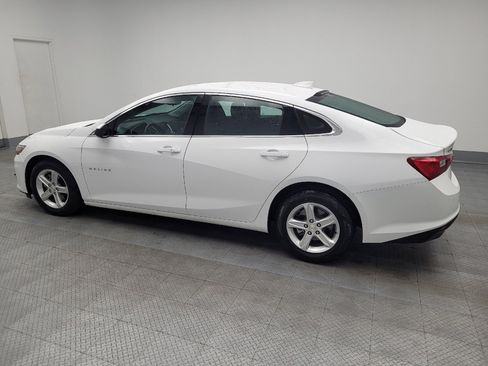 Used 2024 Chevrolet Malibu LT image 3