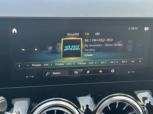 Used 2023 Mercedes-Benz GLA 250 4MATIC image 26