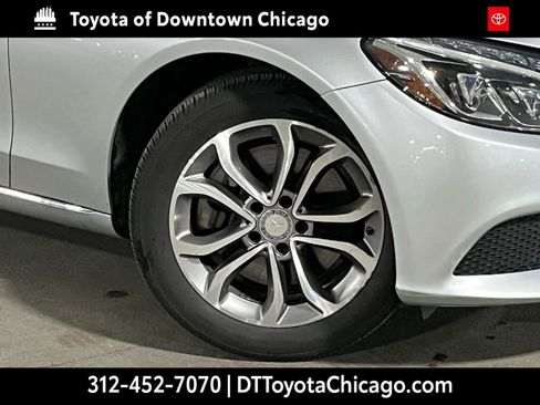 Used 2015 Mercedes-Benz C 300 4MATIC Sedan image 2