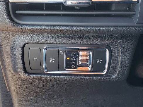 Certified 2024 Lincoln Corsair AWD w/ Equipment Group 101A image 11