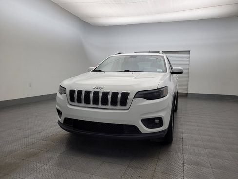 Used 2020 Jeep Cherokee Latitude Plus image 15