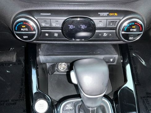 Used 2023 Kia Soul GT-Line image 8