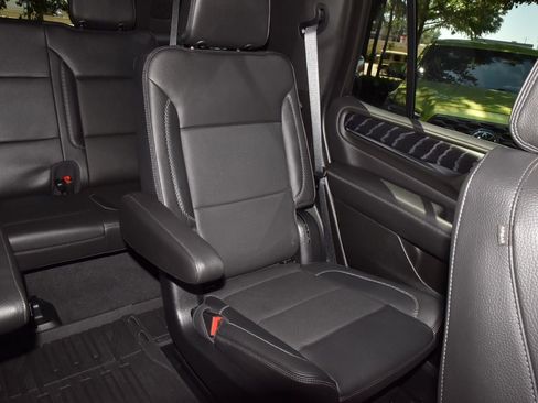 Used 2023 GMC Yukon Denali w/ LPO, Floor Liner Package AWD/4WD image 22
