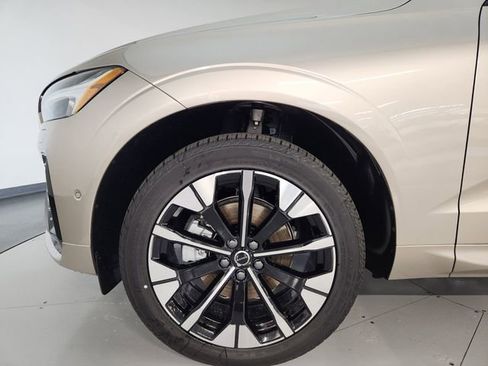 New 2026 Volvo XC60 B5 Plus w/ Protection Package Premier image 11