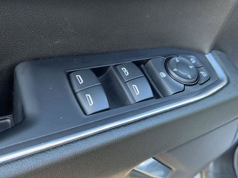 Used 2024 GMC Sierra 1500 Elevation AWD/4WD image 11