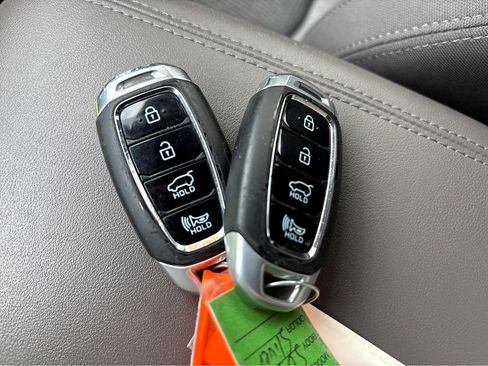 Used 2019 Hyundai Santa Fe SEL image 26