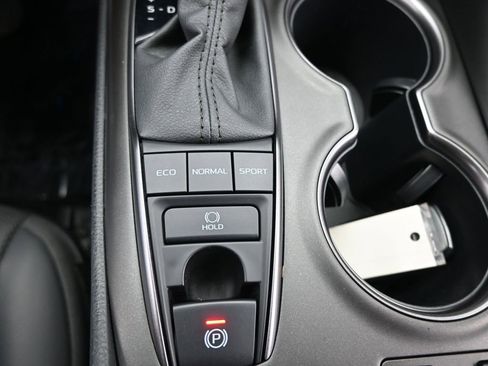 Used 2024 Toyota Camry XSE w/ Navigation Package image 29