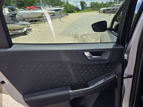 Used 2020 Ford Escape SE AWD/4WD image 14