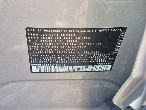 Used 2019 Volkswagen Tiguan SE AWD/4WD image 36
