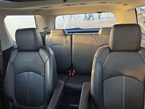 Certified 2016 GMC Acadia SLT w/ Open Road Package image 25
