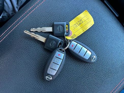 Used 2023 Nissan Titan PRO-4X w/ Off Road Protection Package image 22